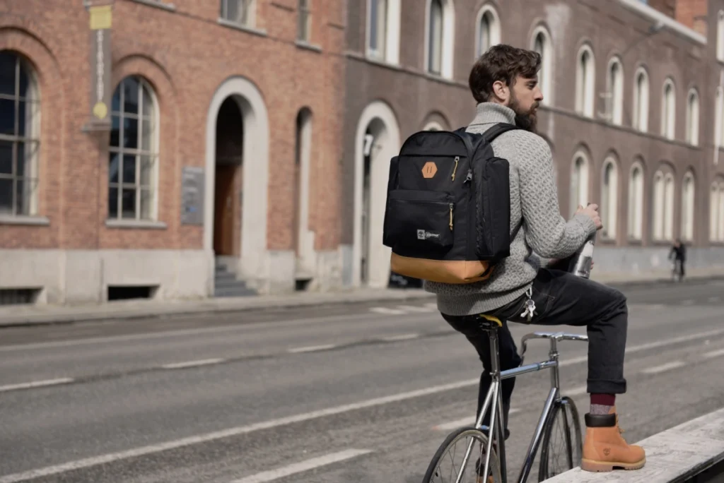 Spot-Eastpack-Store-Agenzia-di-Marketing-Roma-Digital-Producer-1